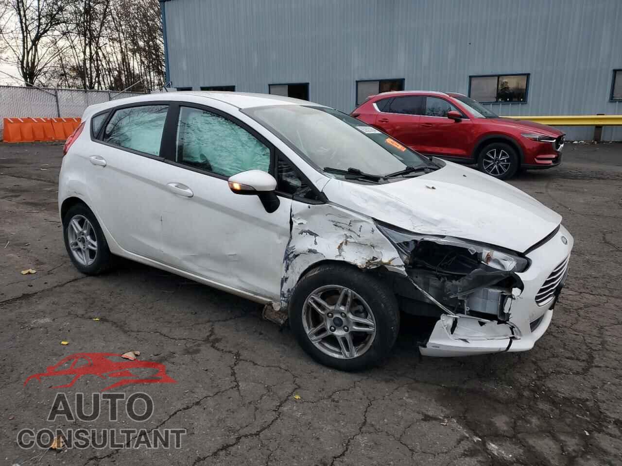 FORD FIESTA 2017 - 3FADP4EJ9HM168577