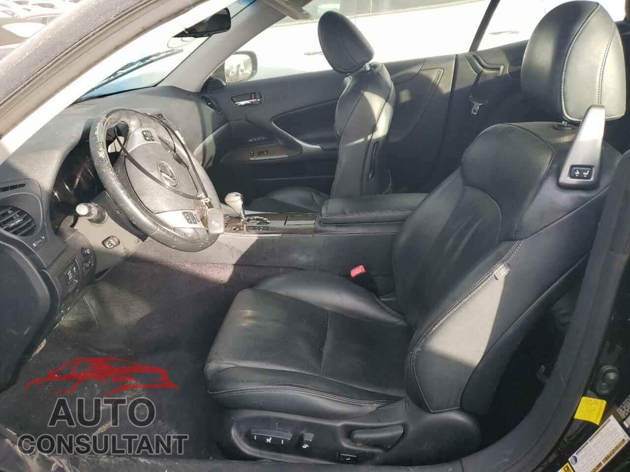 LEXUS IS 2011 - JTHFF2C22B2520711