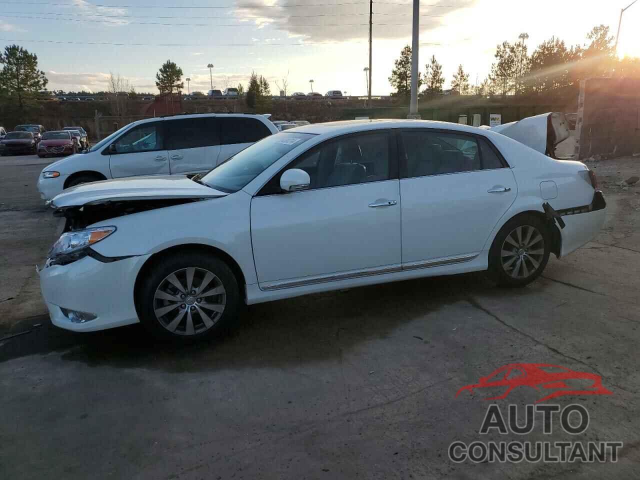 TOYOTA AVALON 2011 - 4T1BK3DB5BU421705