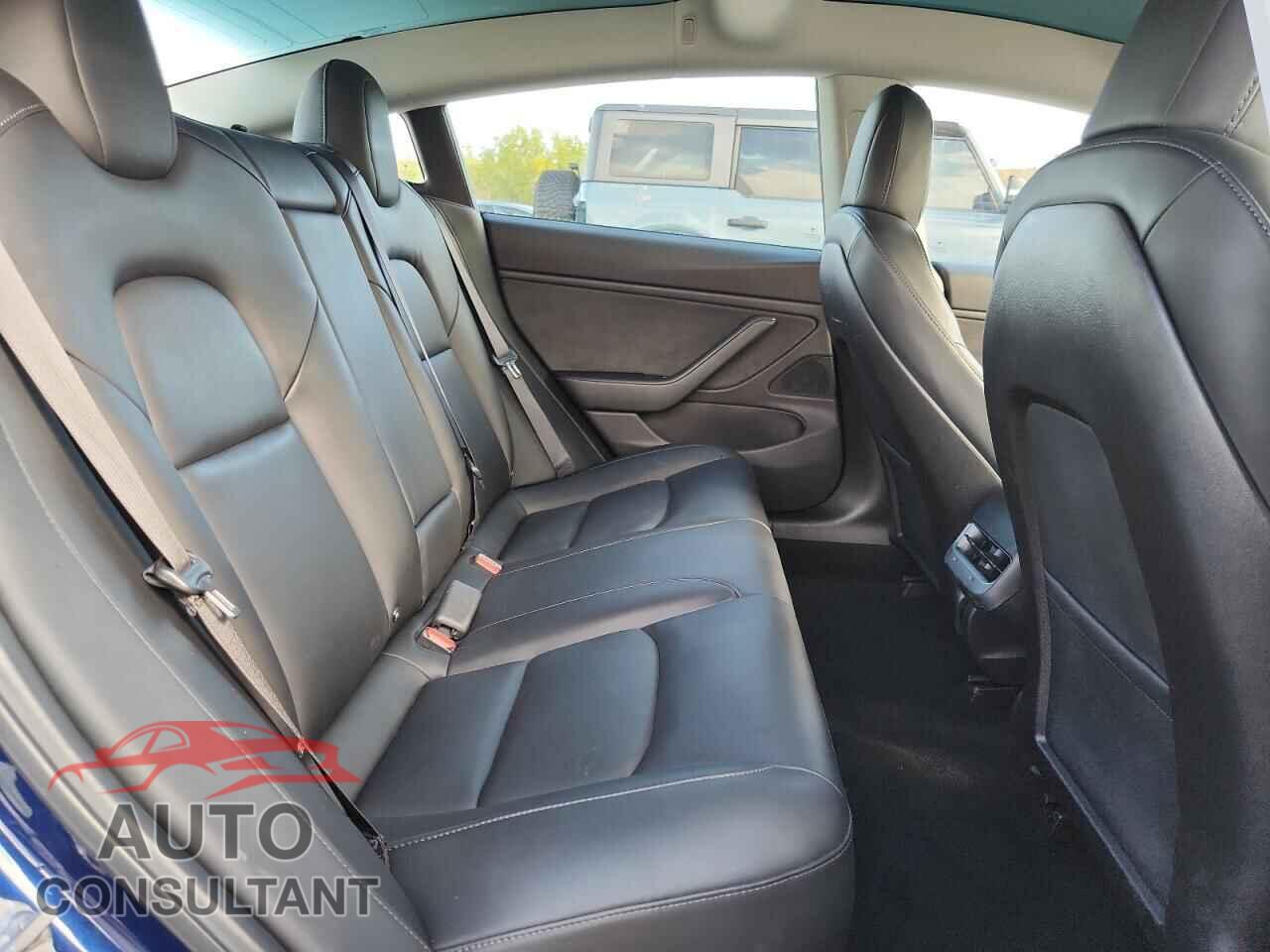 TESLA MODEL 3 2019 - 5YJ3E1EB4KF361508