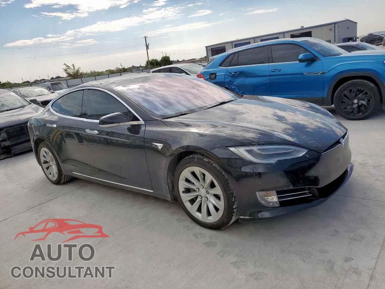 TESLA MODEL S 2017 - 5YJSA1E27HF227883