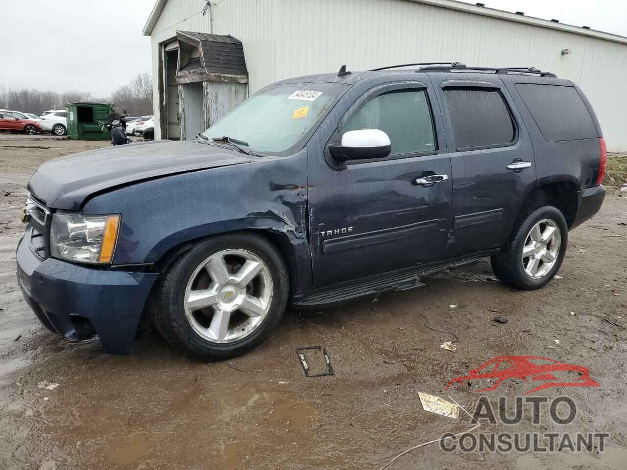 CHEVROLET TAHOE 2013 - 1GNSKAE09DR219596