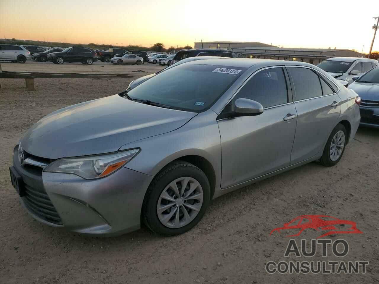 TOYOTA CAMRY 2016 - 4T4BF1FK1GR549765