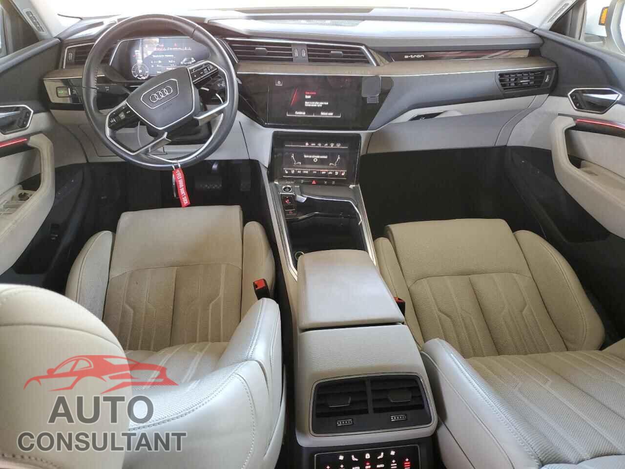 AUDI E-TRON 2021 - WA13AAGE5MB006415