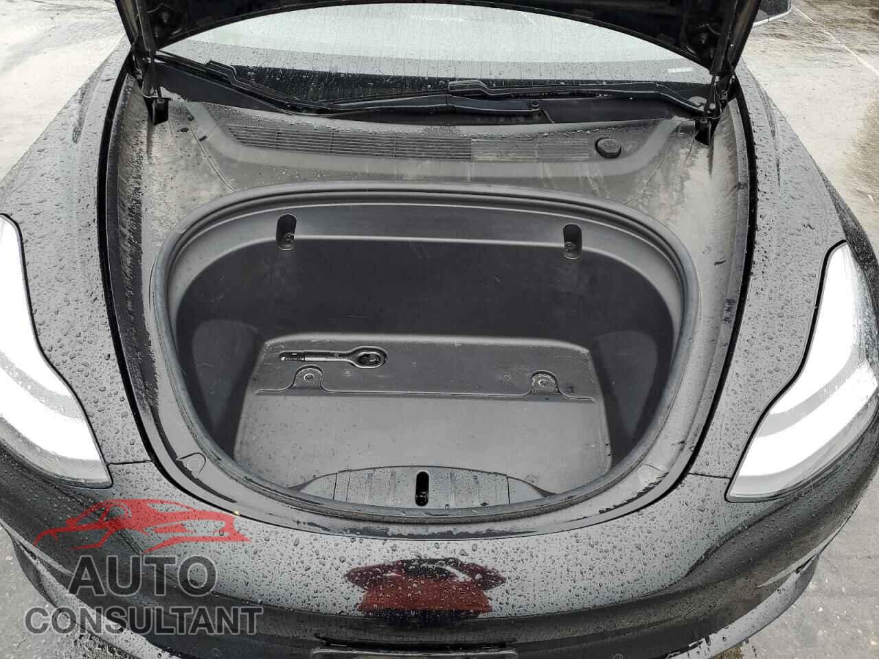 TESLA MODEL 3 2020 - 5YJ3E1EAXLF611245