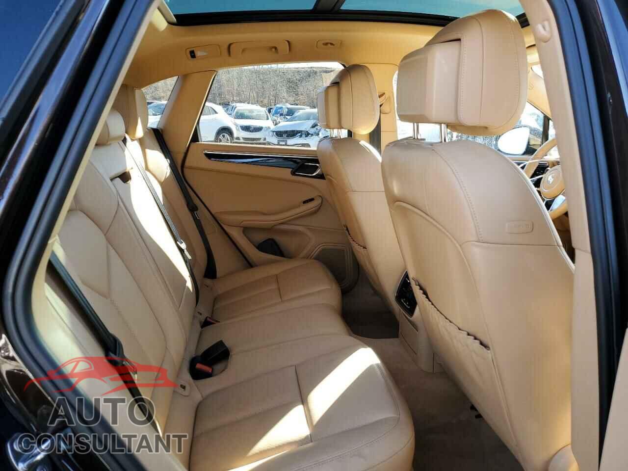 PORSCHE MACAN 2016 - WP1AB2A56GLB58063