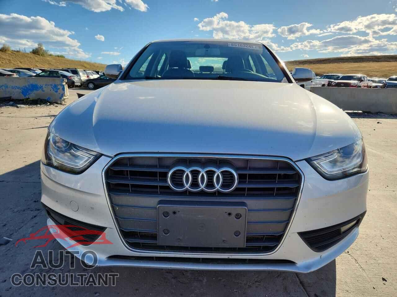AUDI A4 2013 - WAUAFAFL4DN043398