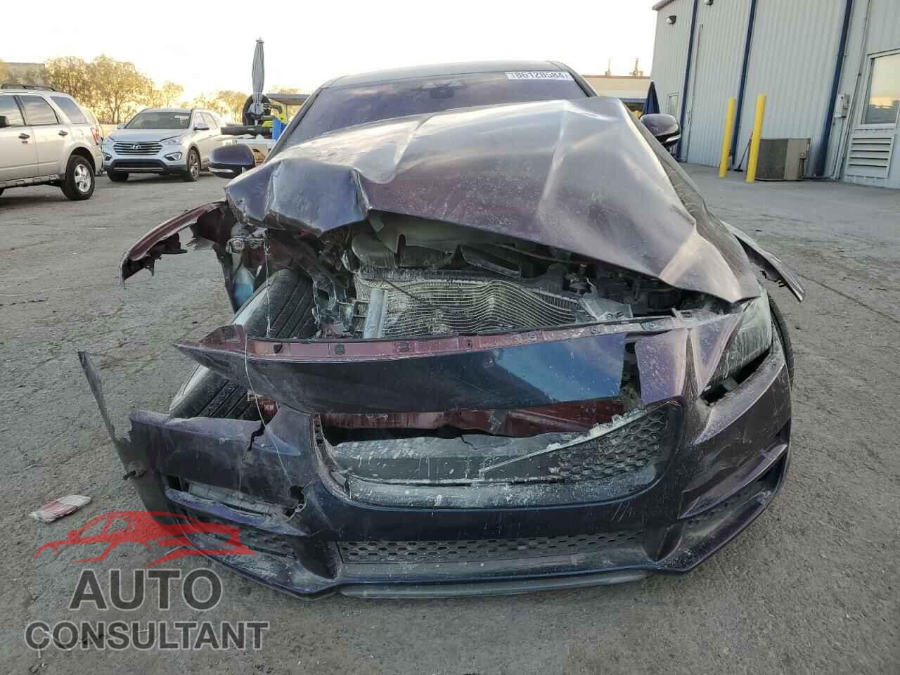 JAGUAR XE 2017 - SAJAR4BG8HA952599