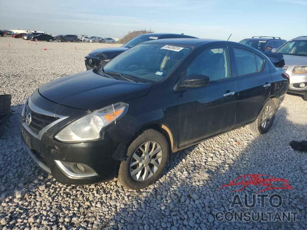 NISSAN VERSA 2018 - 3N1CN7AP5JL871325