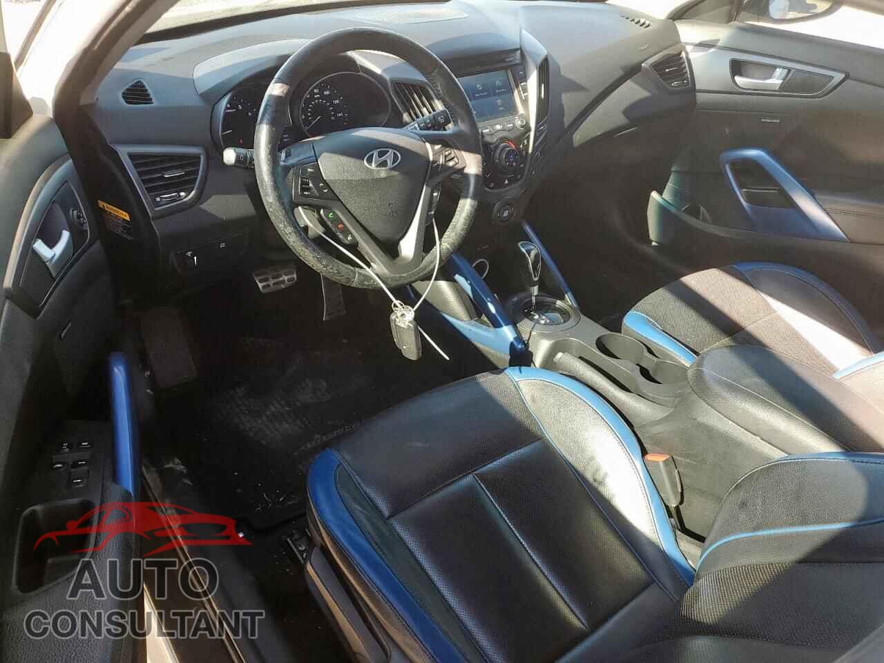 HYUNDAI VELOSTER 2013 - KMHTC6AE2DU144807
