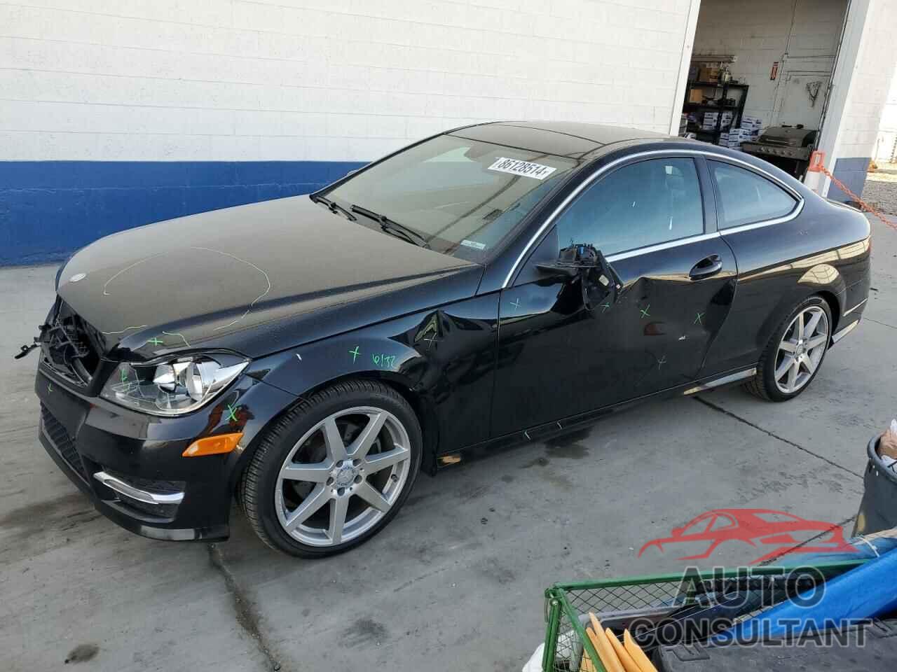 MERCEDES-BENZ C-CLASS 2013 - WDDGJ4HB4DG056888