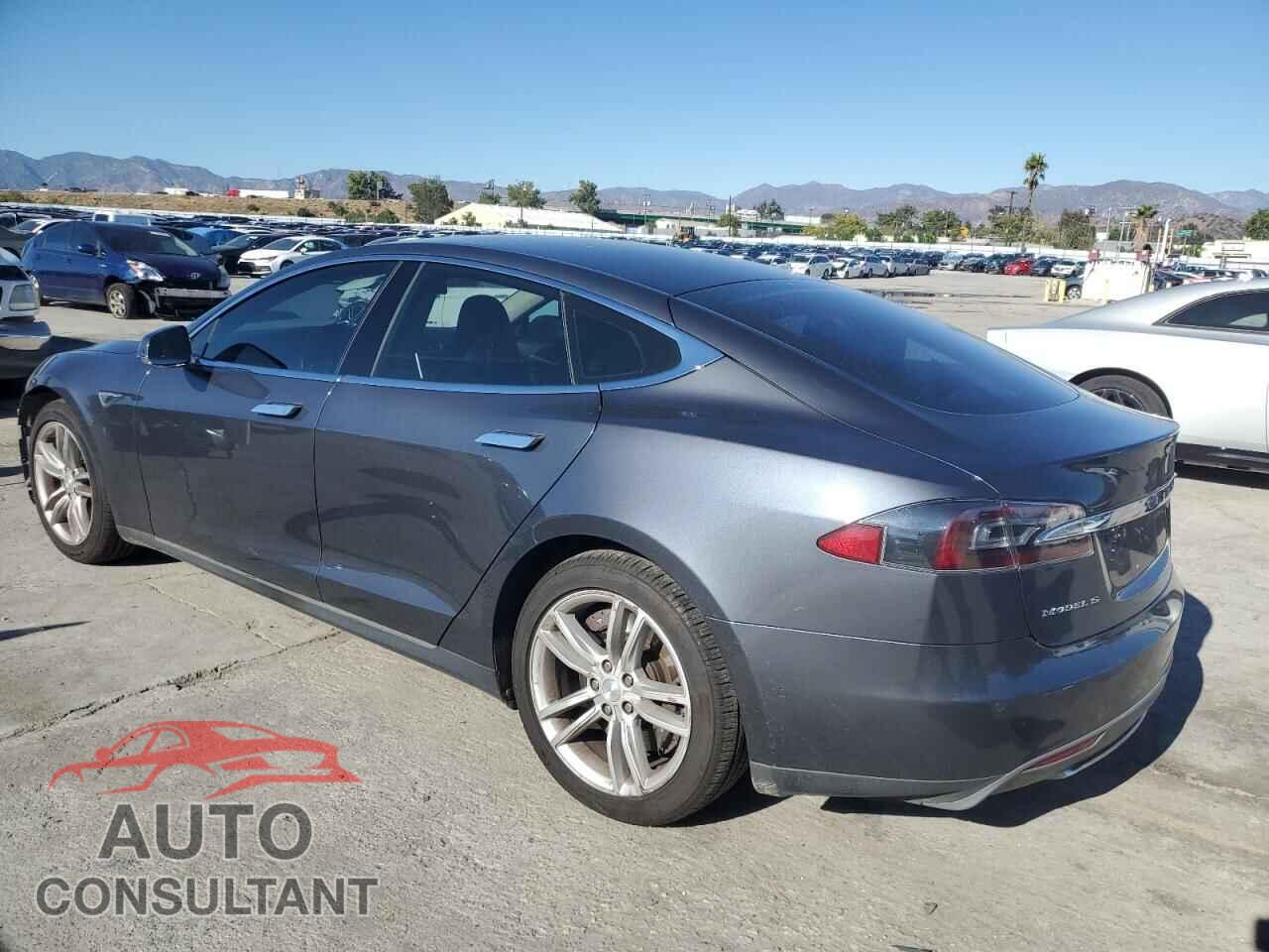 TESLA MODEL S 2015 - 5YJSA1S18FFP76355