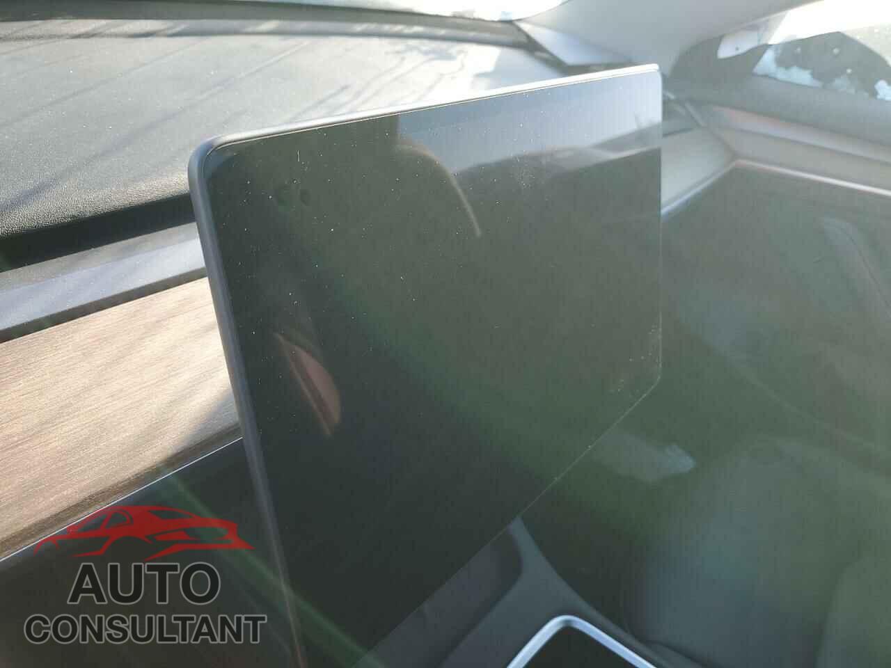 TESLA MODEL 3 2023 - 5YJ3E1EA0PF657740