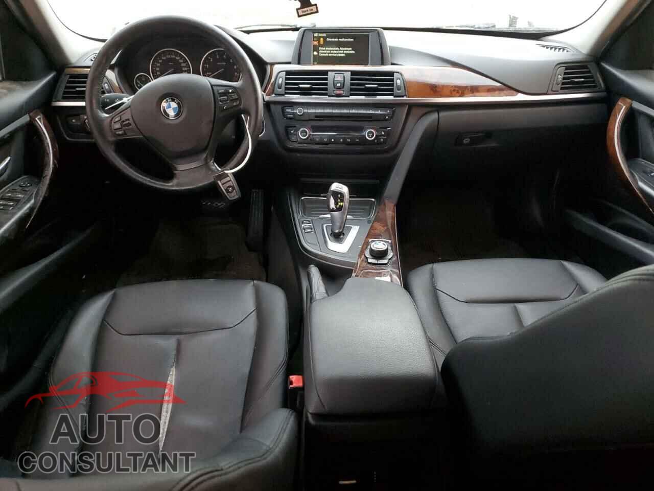 BMW 3 SERIES 2012 - WBA3B1C59CF460907