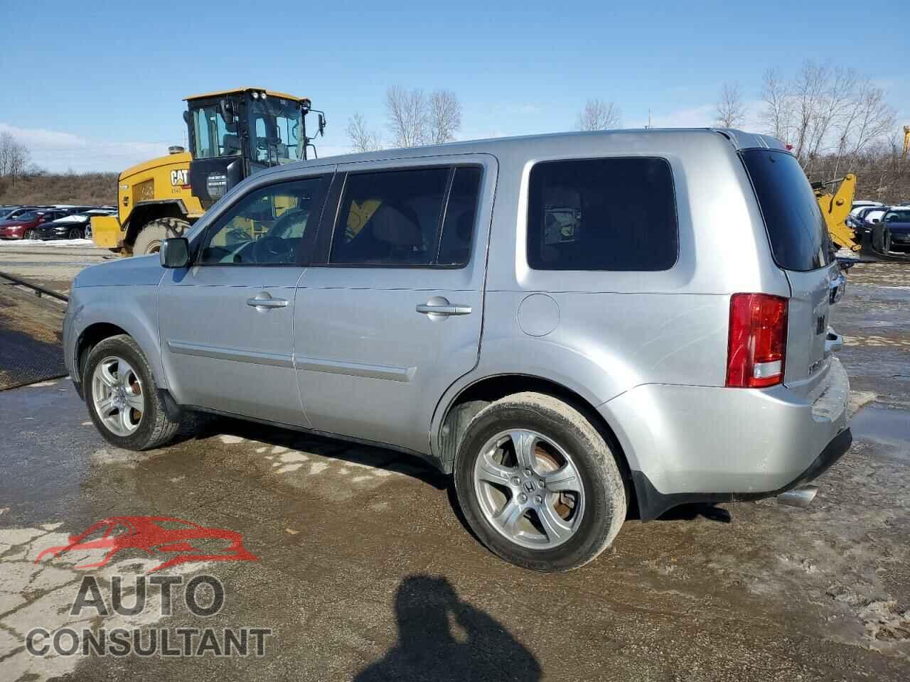HONDA PILOT 2015 - 5FNYF4H55FB077918