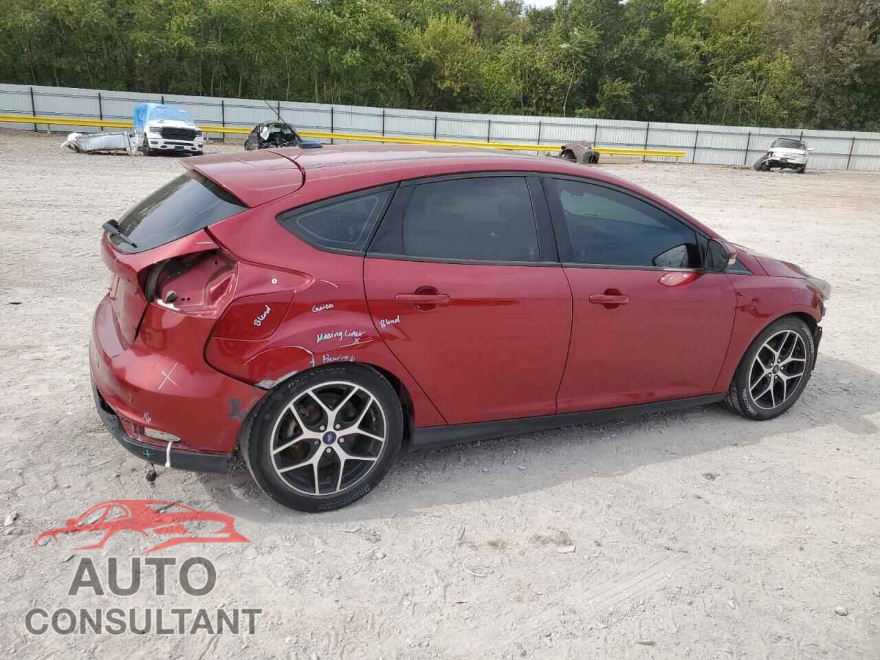 FORD FOCUS 2017 - 1FADP3M29HL229657