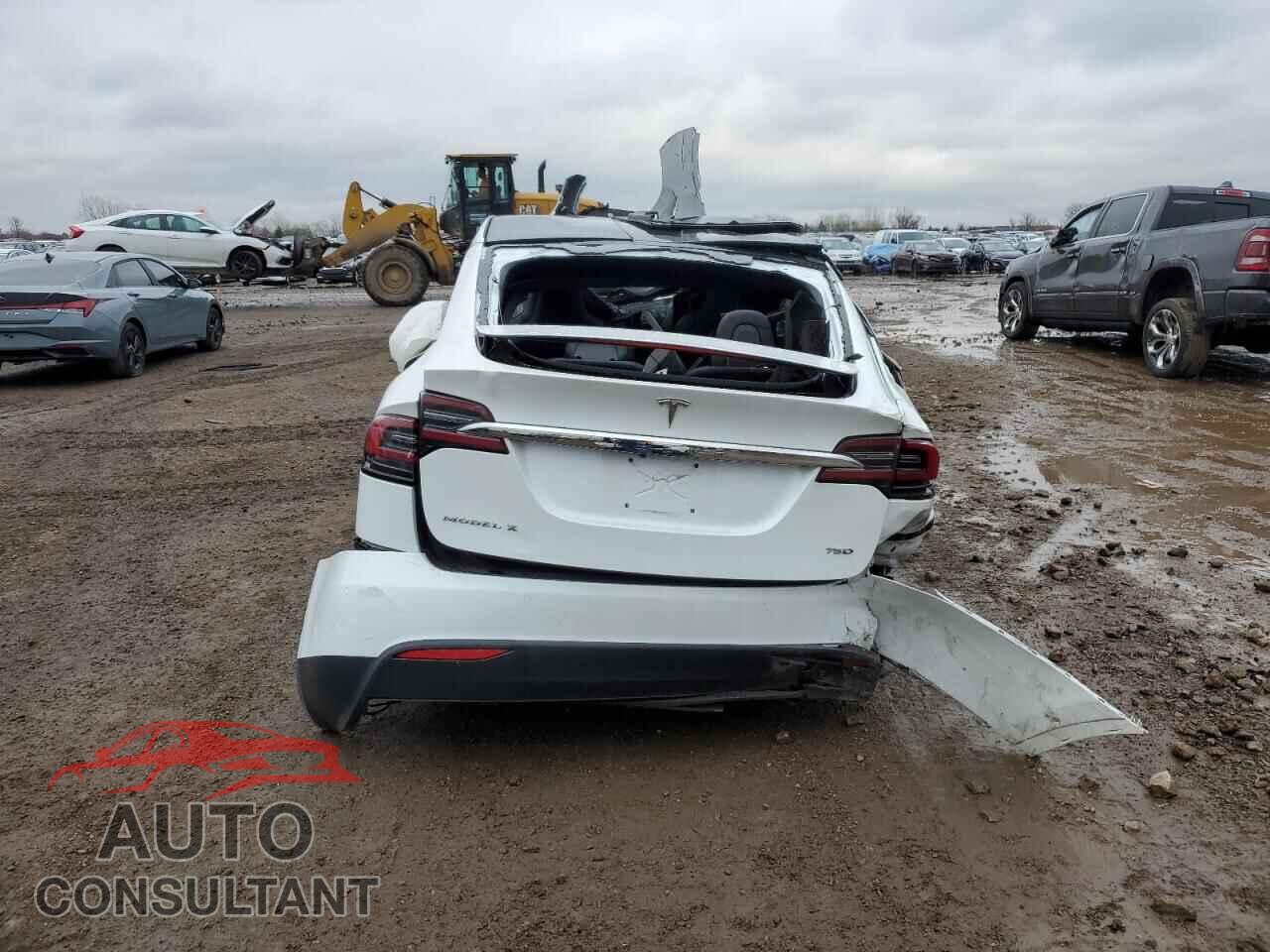 TESLA MODEL X 2018 - 5YJXCBE21JF141044