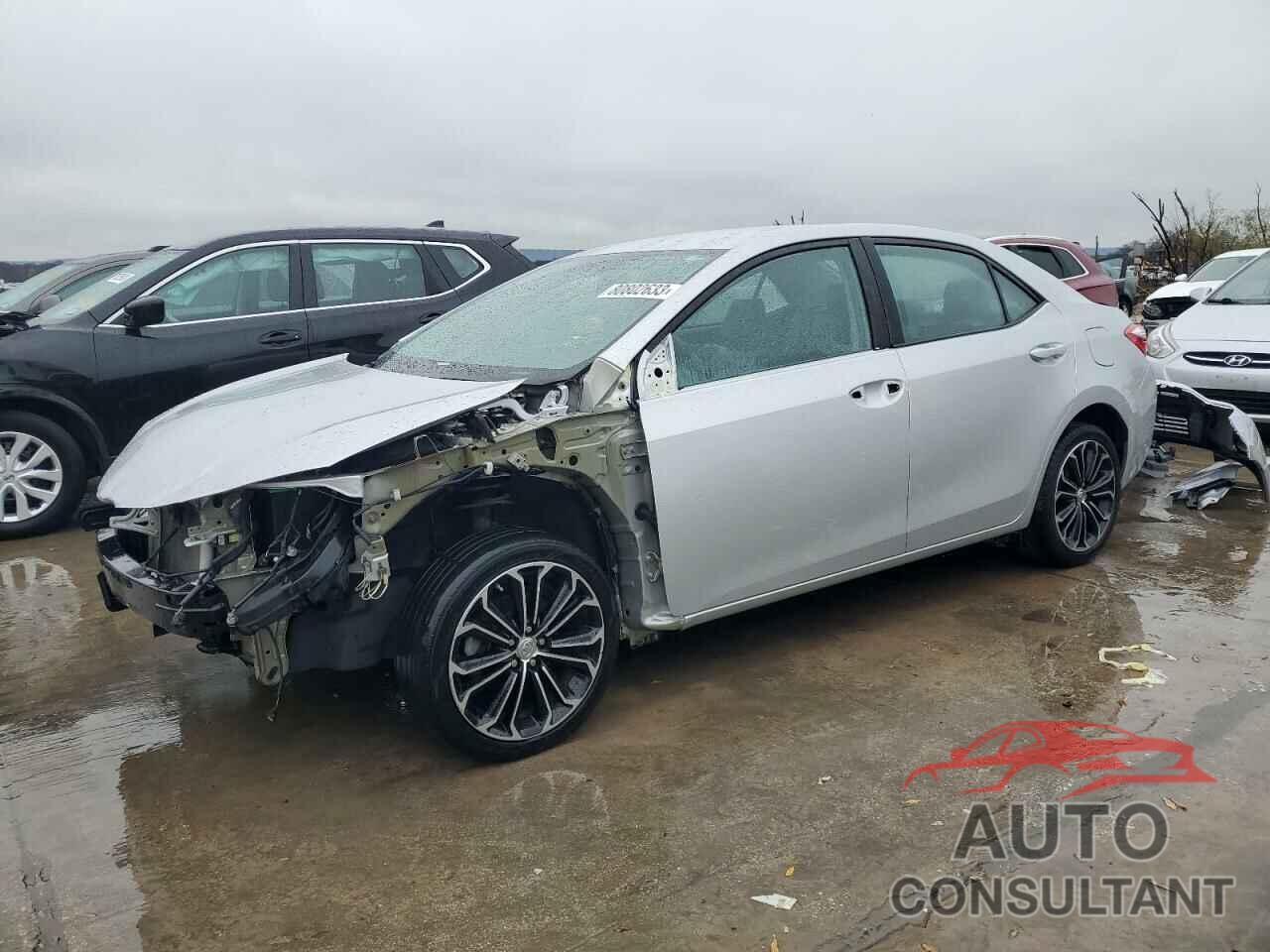 TOYOTA COROLLA 2015 - 5YFBURHE3FP202475