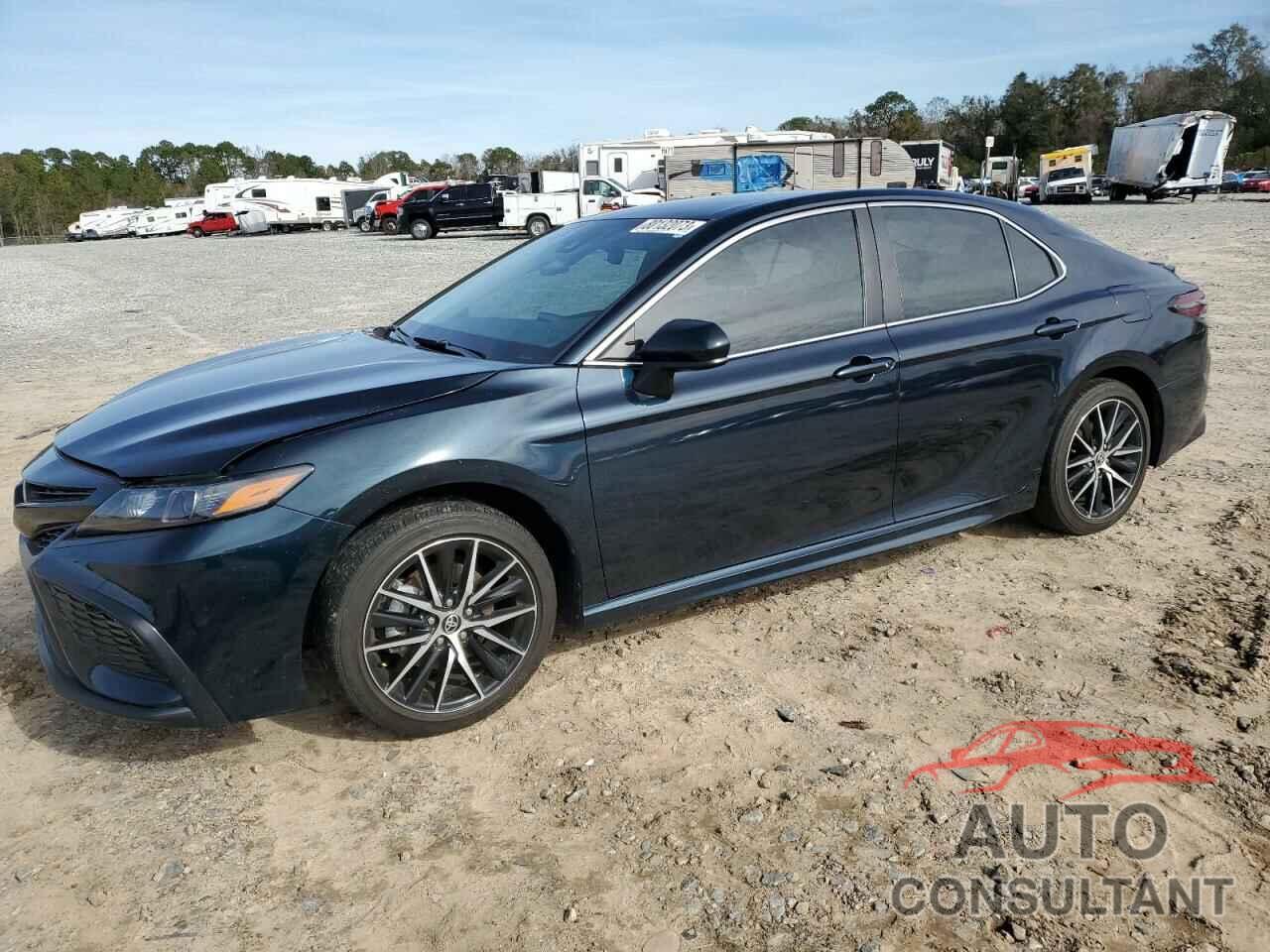 TOYOTA CAMRY 2021 - 4T1G11AK8MU409469