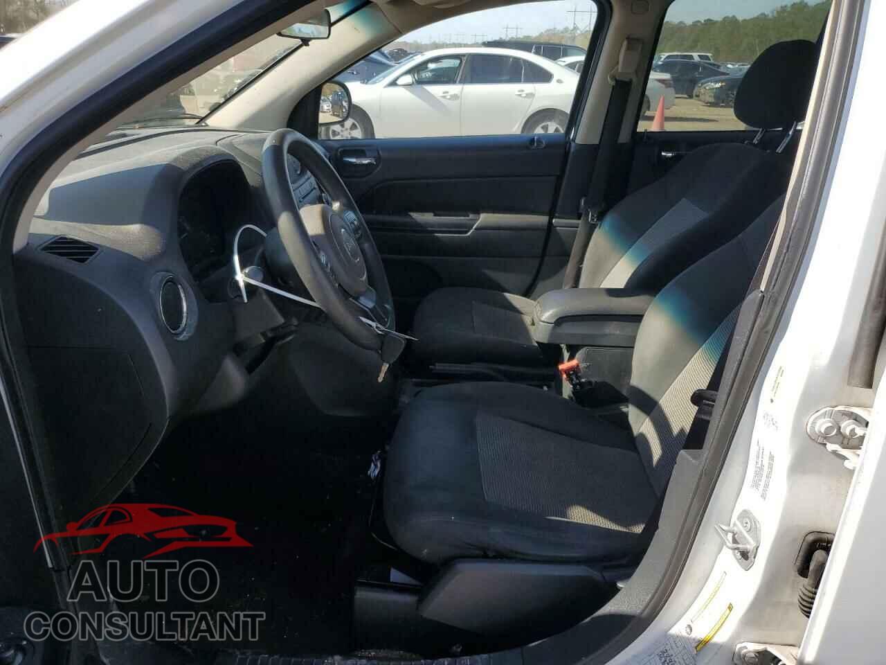 JEEP COMPASS 2015 - 1C4NJCBA4FD249686