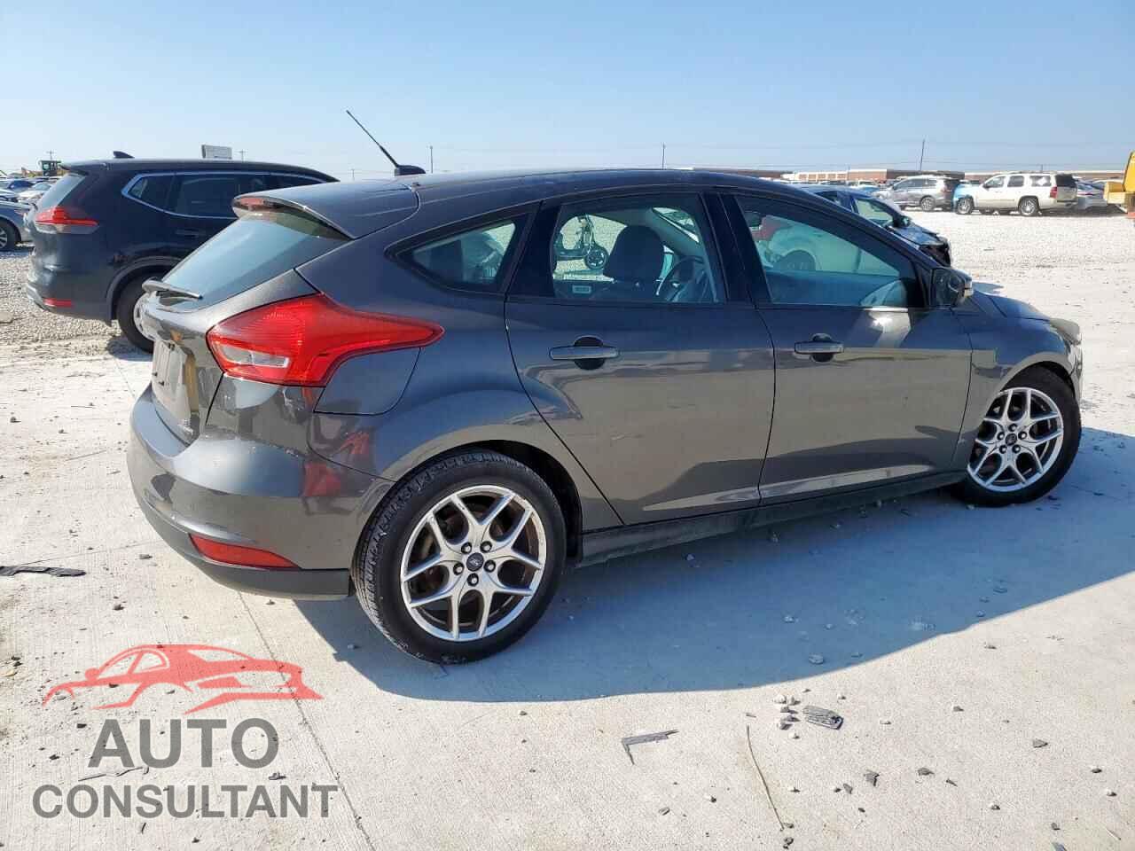 FORD FOCUS 2015 - 1FADP3K2XFL319318