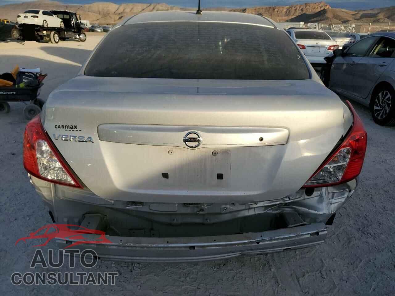 NISSAN VERSA 2017 - 3N1CN7AP3HL822022