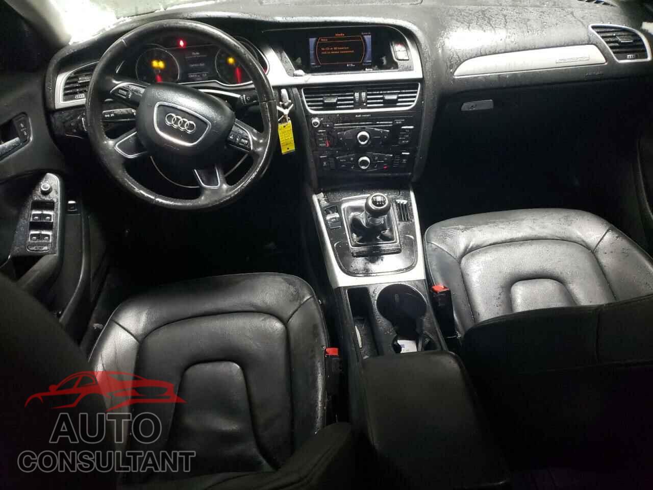 AUDI A4 2013 - WAUDFAFL2DN031425