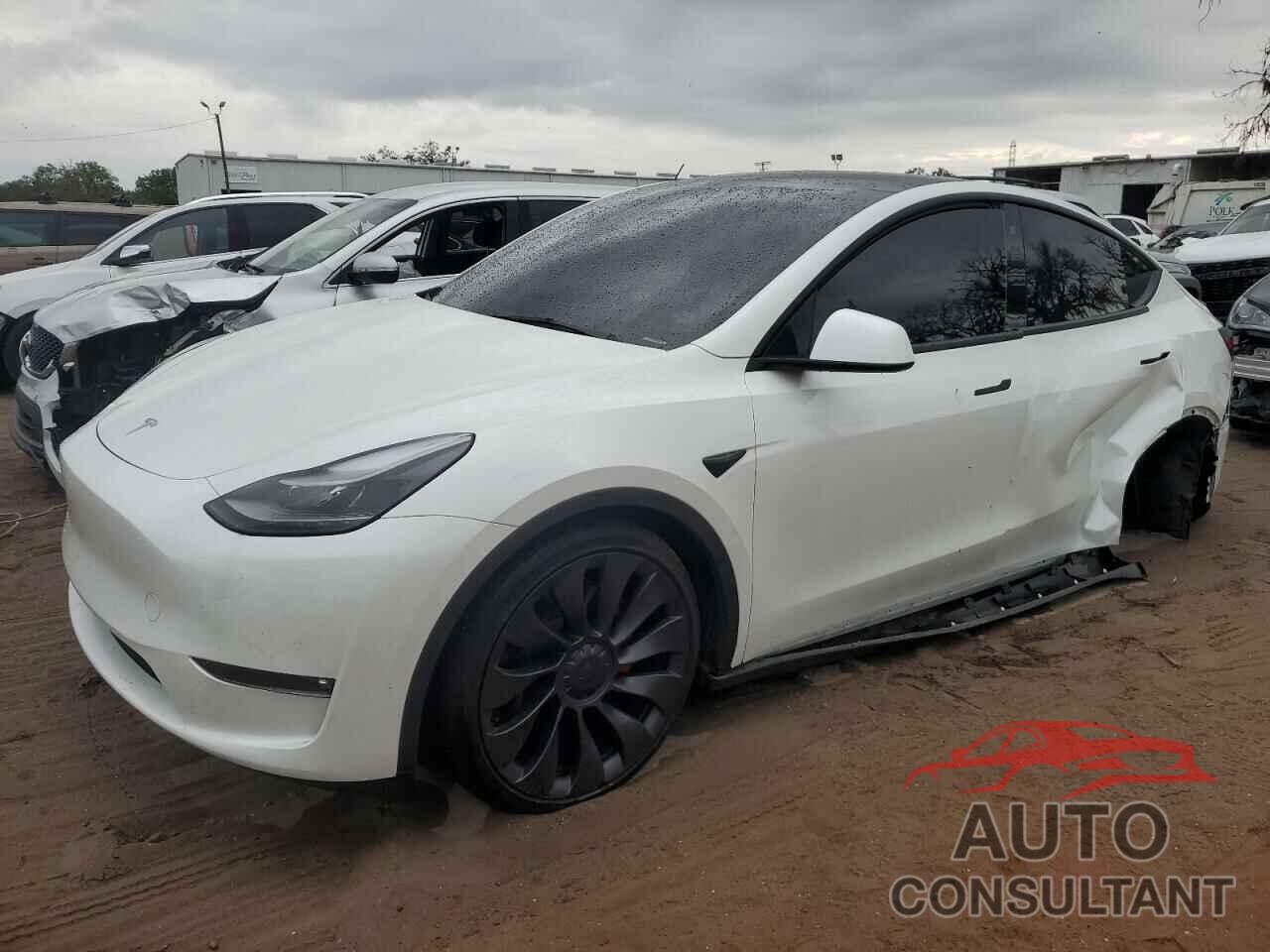 TESLA MODEL Y 2023 - 7SAYGDEF7PF752358