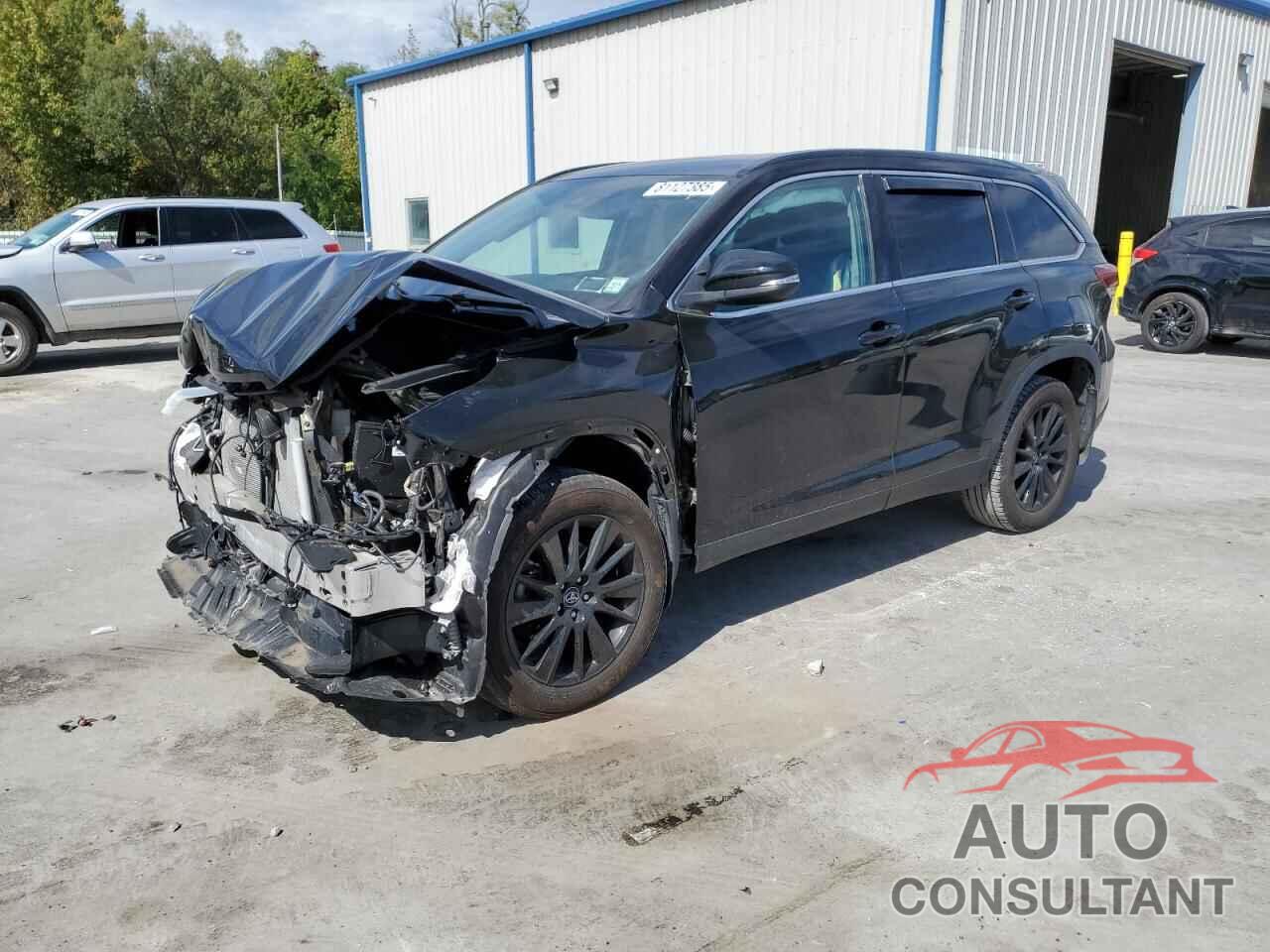TOYOTA HIGHLANDER 2019 - 5TDJZRFH5KS599828