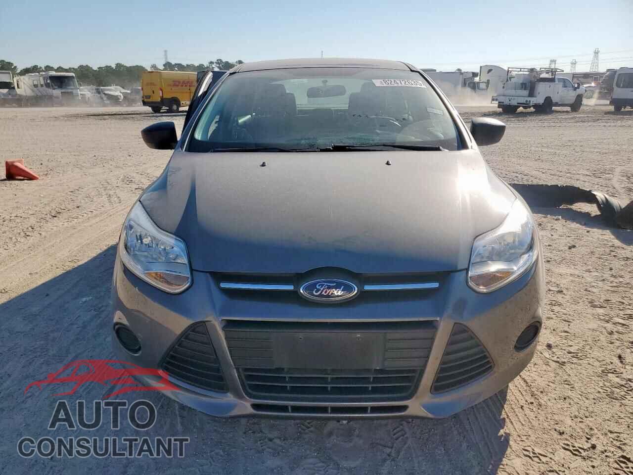 FORD FOCUS 2014 - 1FADP3E28EL148952