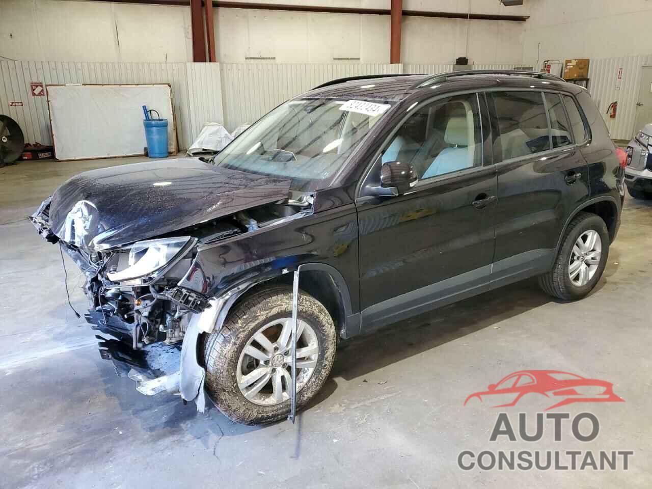 VOLKSWAGEN TIGUAN 2017 - WVGAV7AX7HK001667