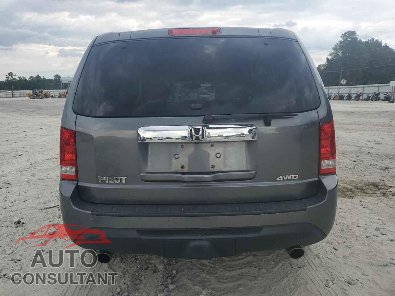 HONDA PILOT 2013 - 5FNYF4H54DB068737