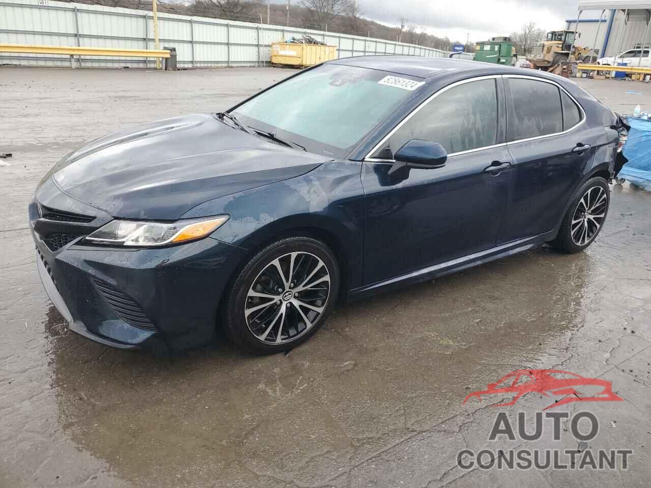 TOYOTA CAMRY 2018 - 4T1B11HK3JU591562