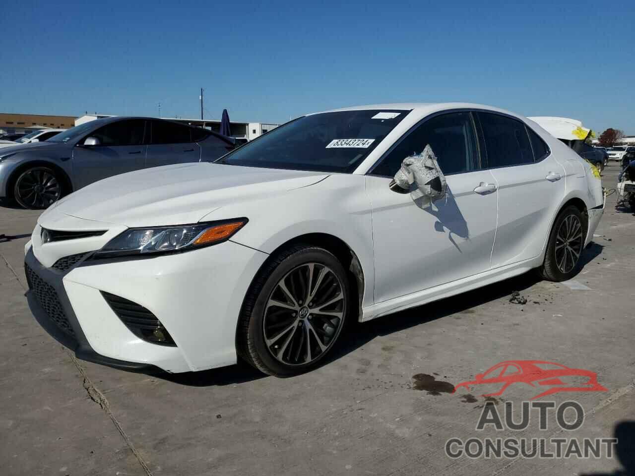 TOYOTA CAMRY 2018 - 4T1B11HK6JU575274