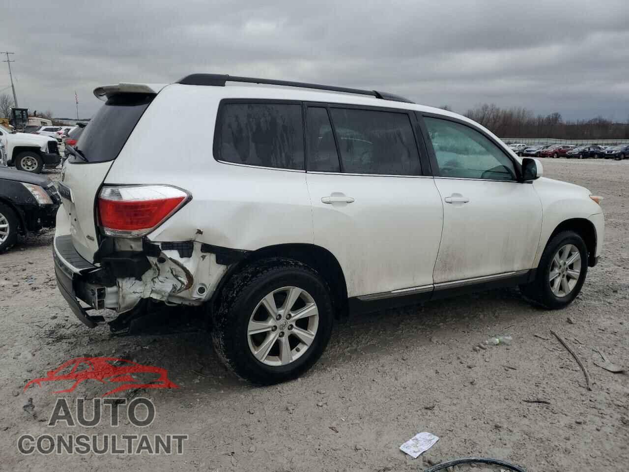 TOYOTA HIGHLANDER 2012 - 5TDBK3EH2CS173801