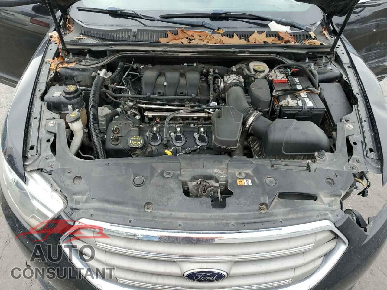 FORD TAURUS 2017 - 1FAHP2E89HG129842