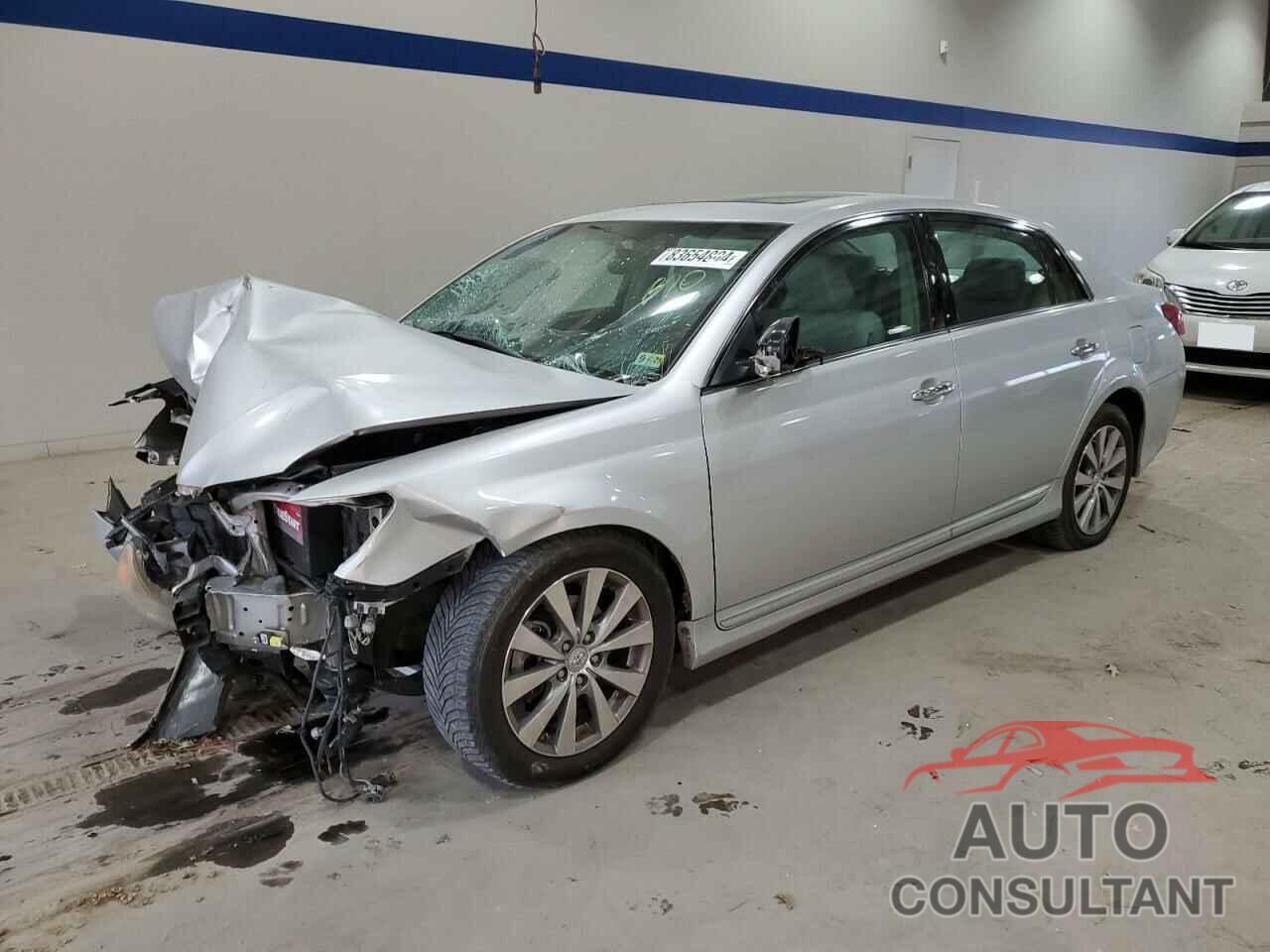 TOYOTA AVALON 2011 - 4T1BK3DB1BU408661