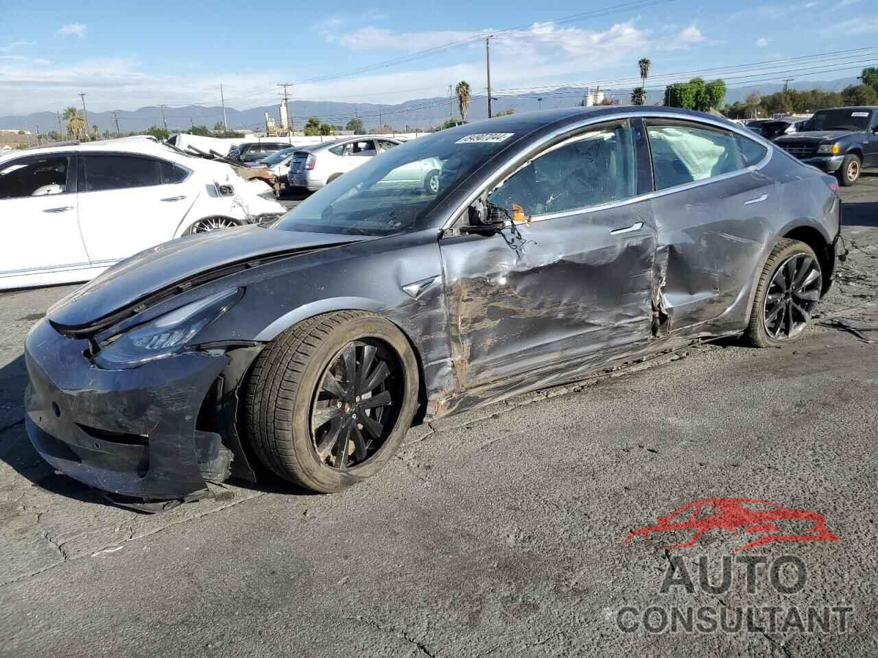 TESLA MODEL 3 2019 - 5YJ3E1EB4KF525369