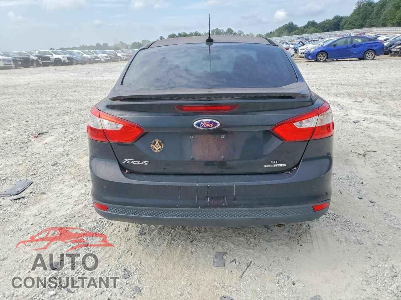 FORD FOCUS 2014 - 1FADP3F22EL114777