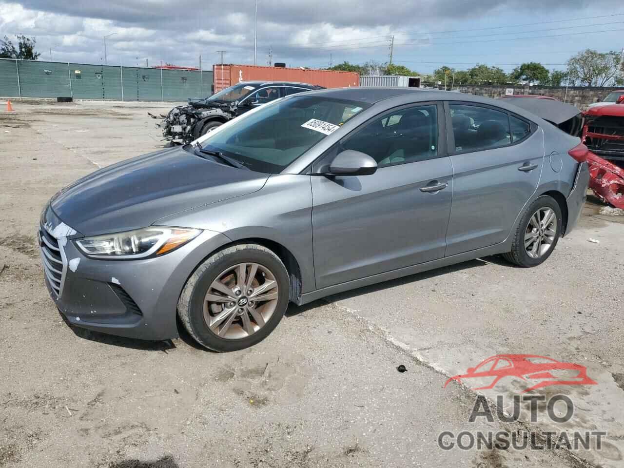 HYUNDAI ELANTRA 2017 - KMHD84LF4HU064723