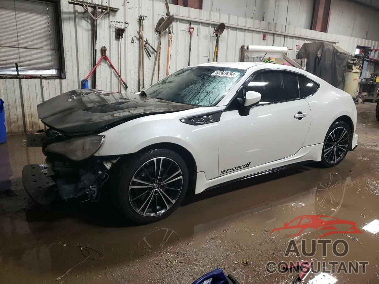 TOYOTA SCION 2013 - JF1ZNAA12D2723712