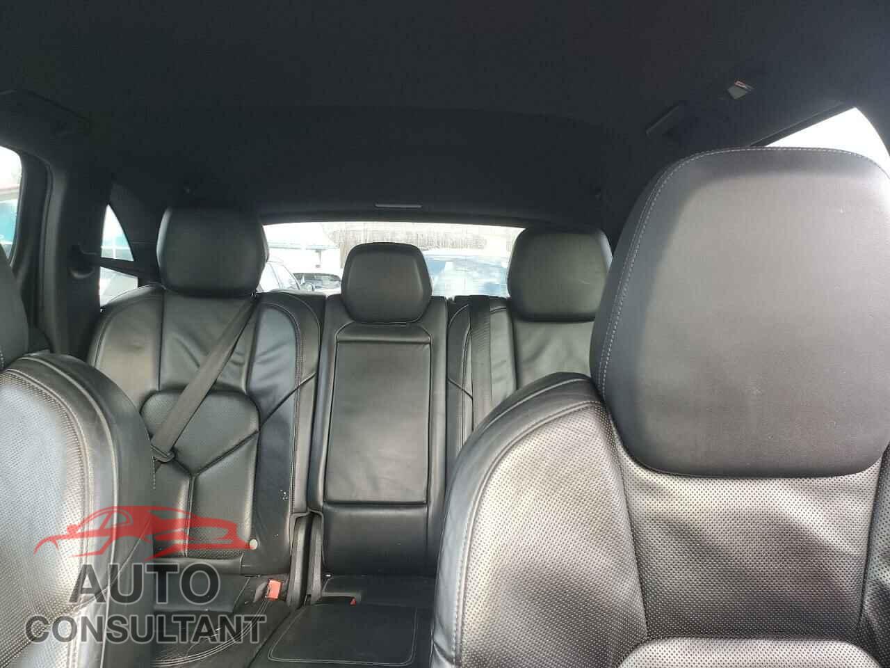 PORSCHE CAYENNE 2011 - WP1AB2A20BLA43859
