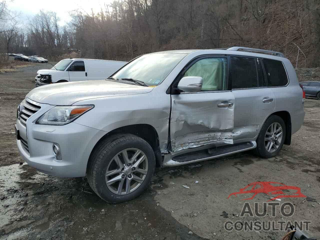 LEXUS LX570 2013 - JTJHY7AX3D4113081
