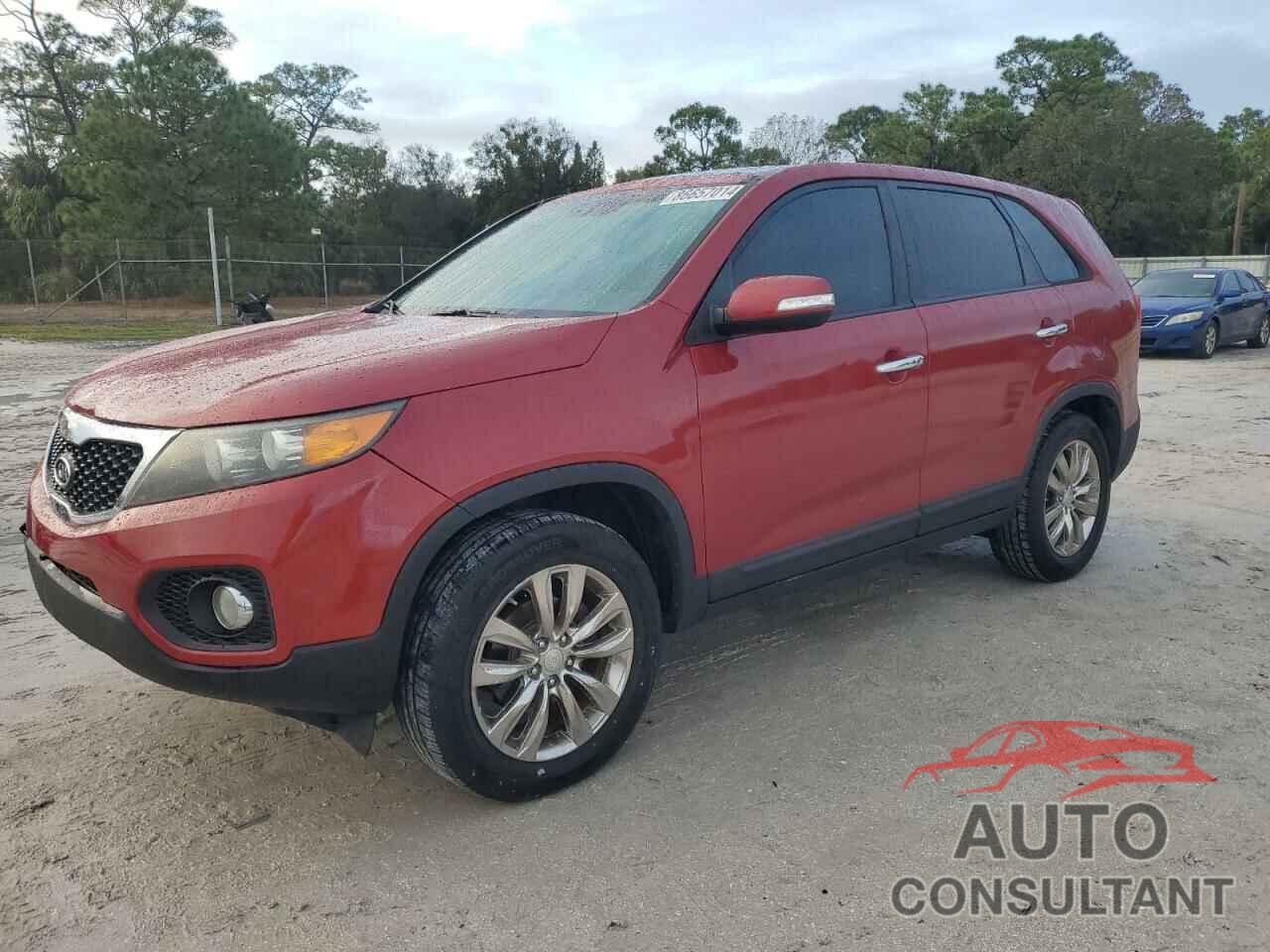 KIA SORENTO 2011 - 5XYKU4A28BG015573