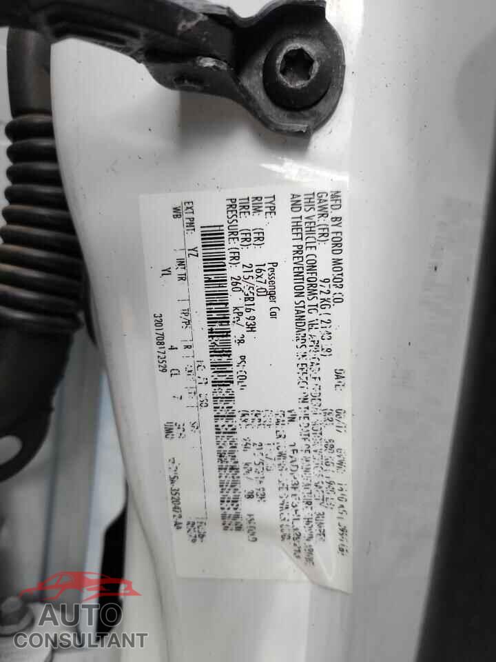 FORD FOCUS 2017 - 1FADP3FE3HL329213