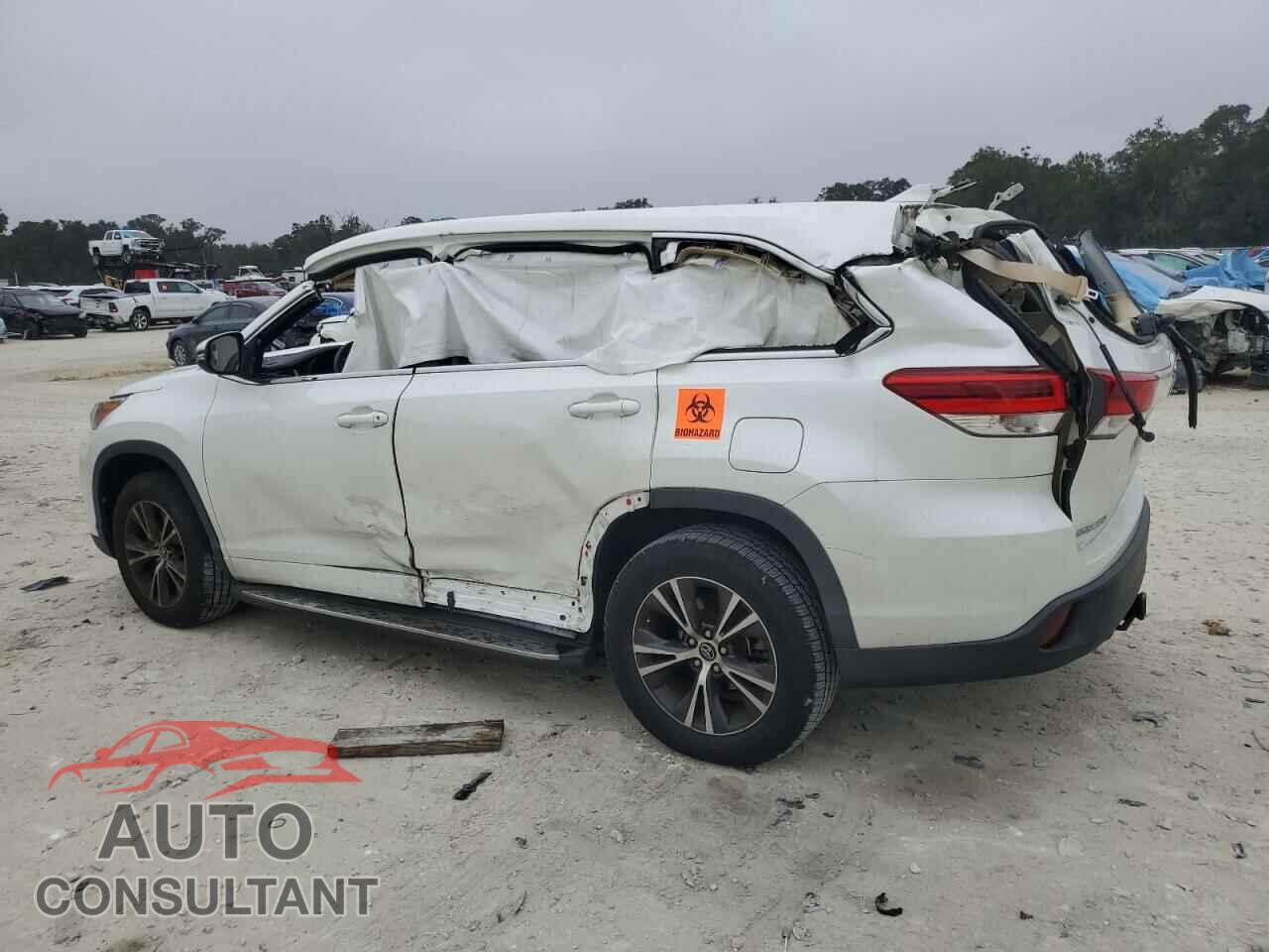 TOYOTA HIGHLANDER 2018 - 5TDZZRFHXJS277610