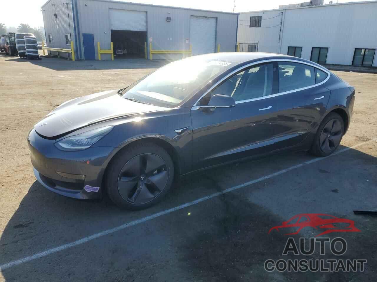 TESLA MODEL 3 2018 - 5YJ3E1EA8JF157722