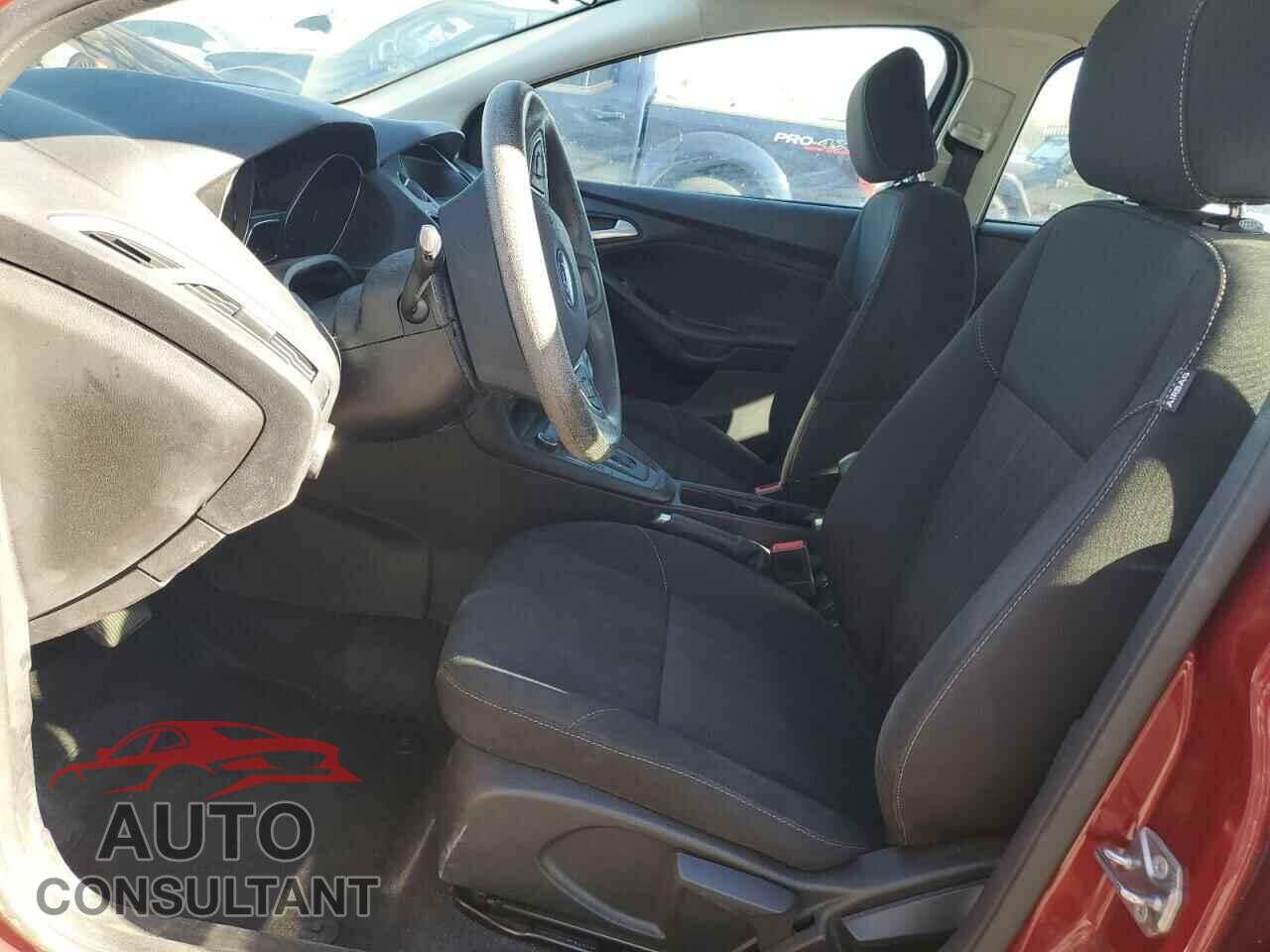 FORD FOCUS 2017 - 1FADP3F2XHL329201