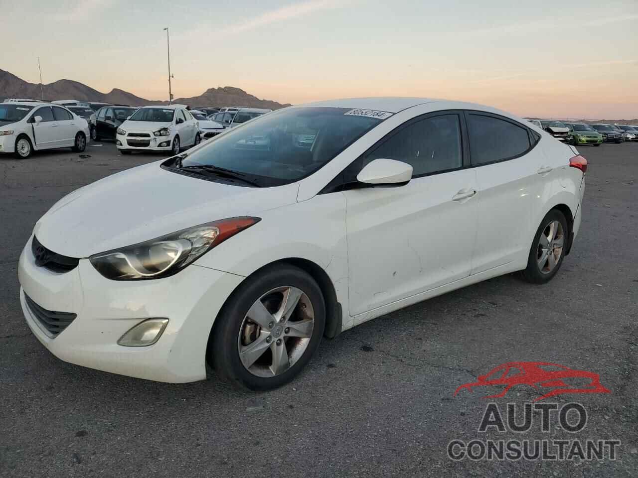 HYUNDAI ELANTRA 2013 - 5NPDH4AE8DH241356