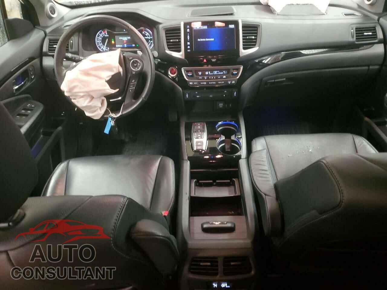 HONDA PILOT 2017 - 5FNYF6H96HB044332